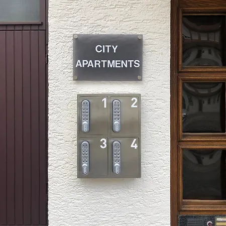 City Apartments, Outlet 100 Meter Metzingen  Buitenkant foto